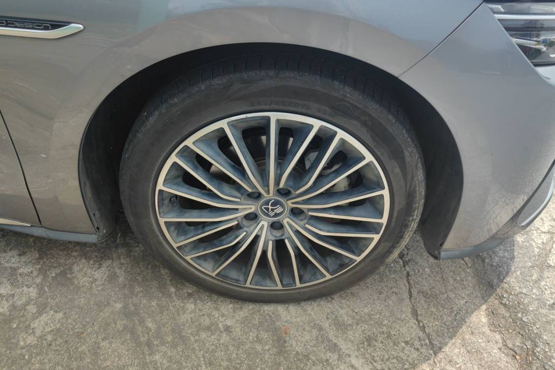 BYD Han 2021 car image #9