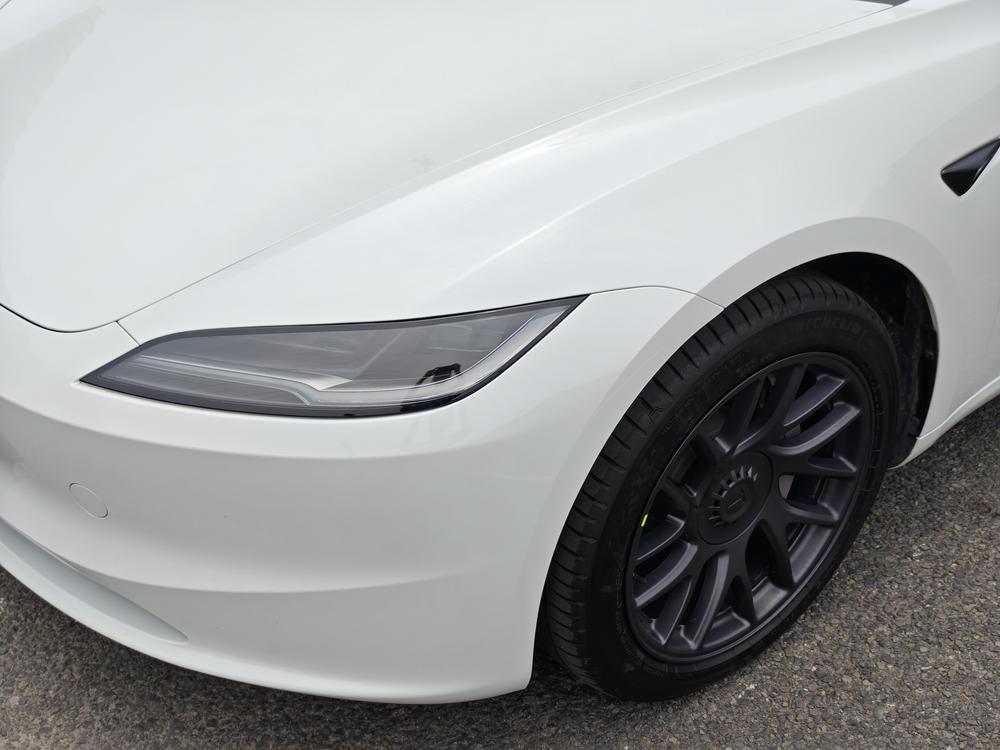 Tesla Model 3 2025 car image #11