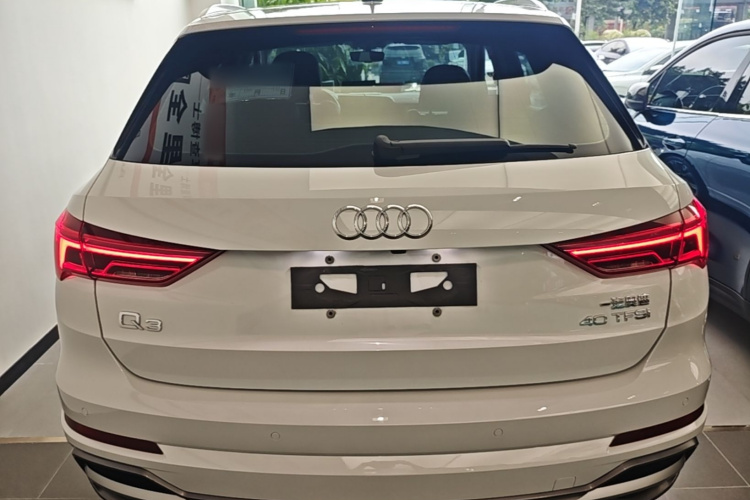 Audi Q3 2020 #6 Audi Q3 2020 car image #6
