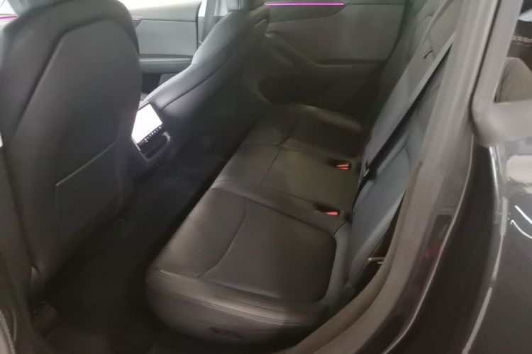Tesla Model Y 2025 #17 Tesla Model Y 2025 car image #17