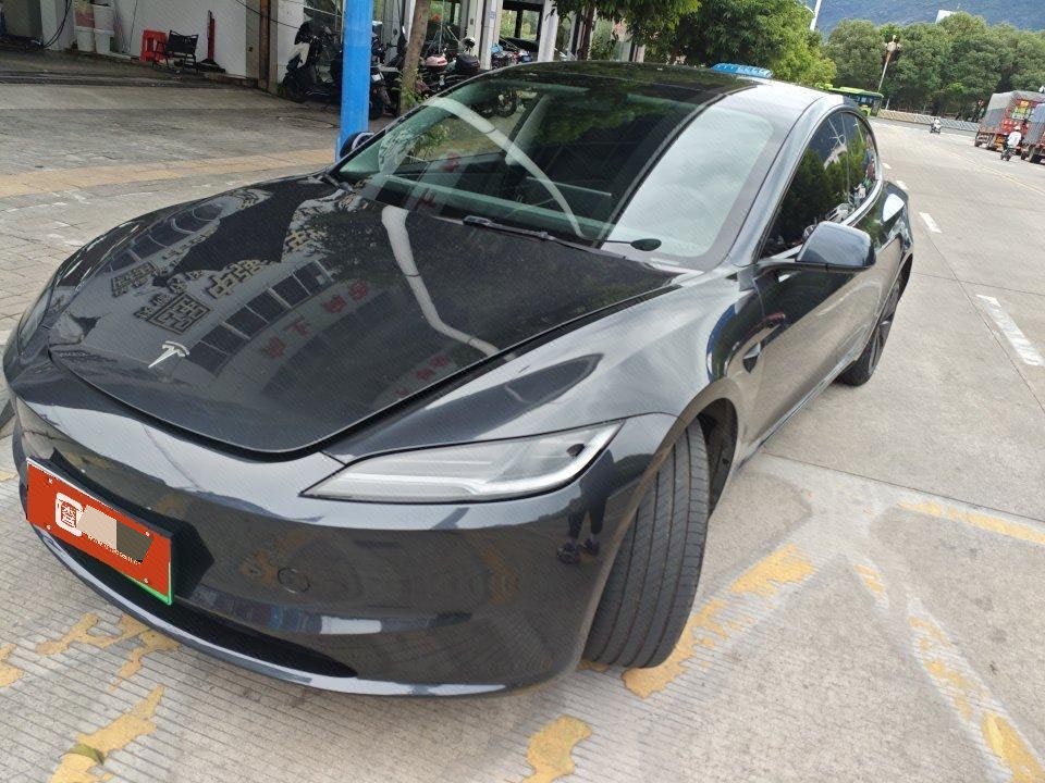 2024 2024 immagine di auto