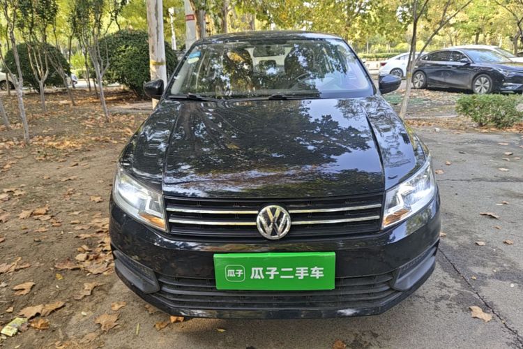 Volkswagen Santana 2017 car image #3