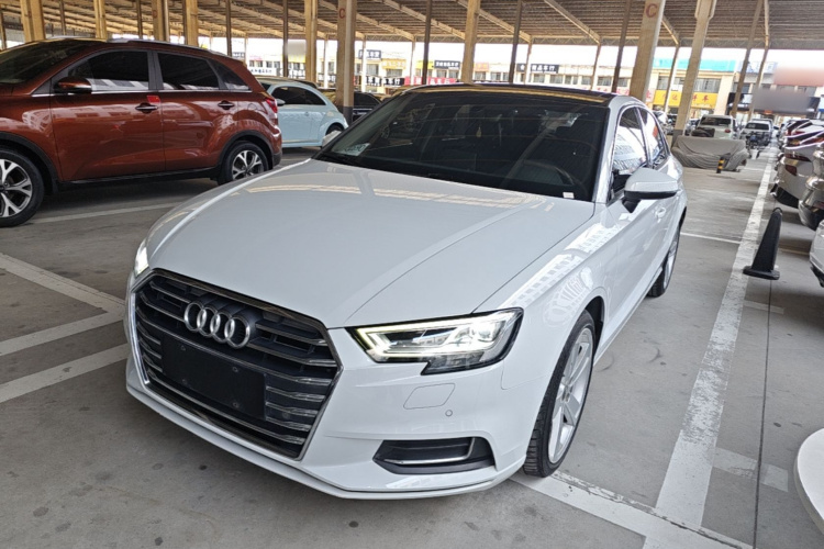 Audi A3 2019 #2 Audi A3 2019 صورة سيارة #2