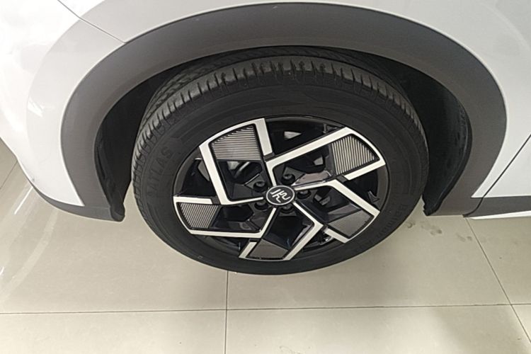 BYD Yuan Plus 2022 immagine di auto #9