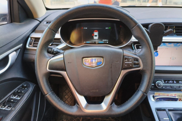 GEELY Emgrand 2019 car image #12