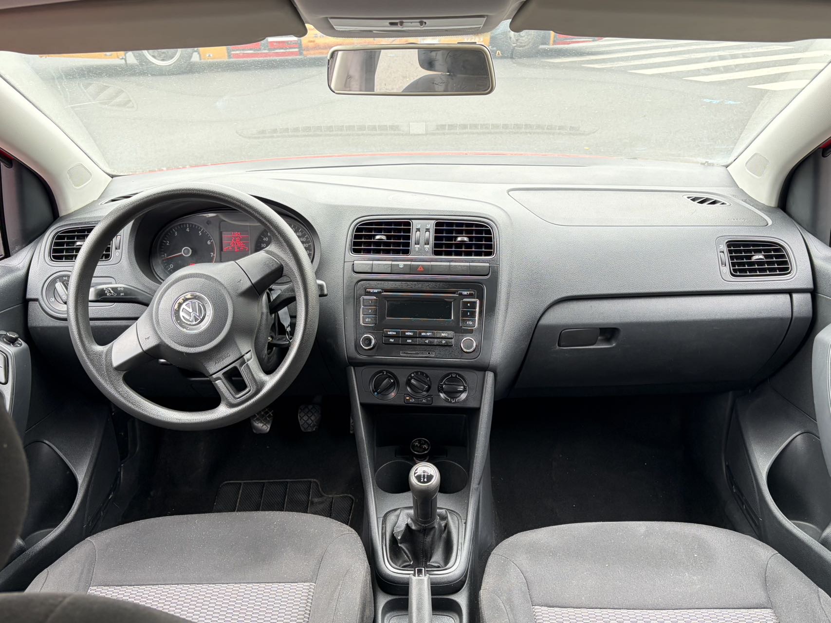 Volkswagen Polo 2012 imagem de carro #11