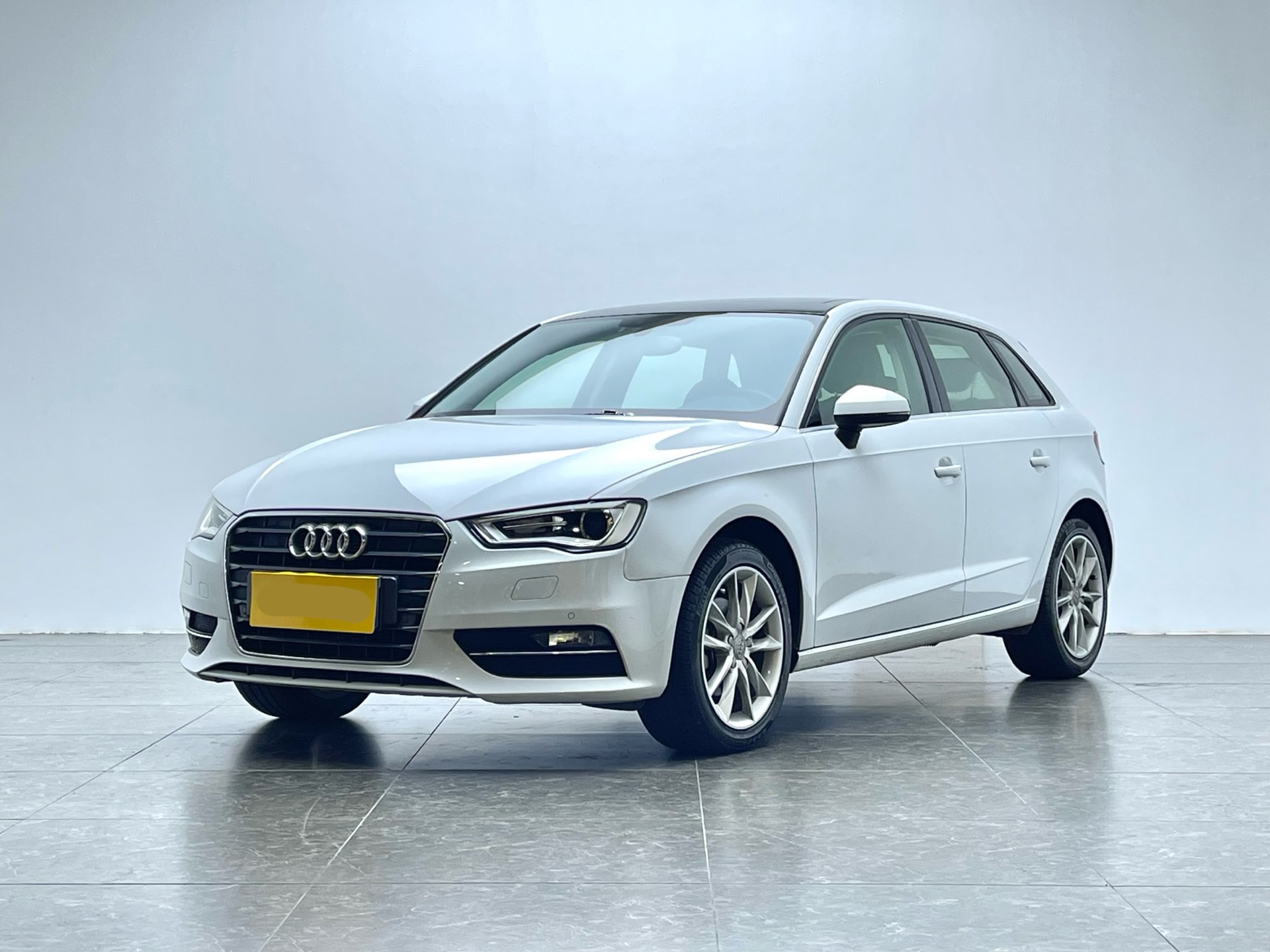 Audi A3 2015 car image 