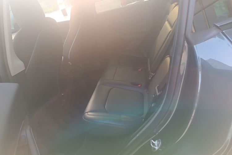 Tesla Model Y 2022 #17 Tesla Model Y 2022 car image #17
