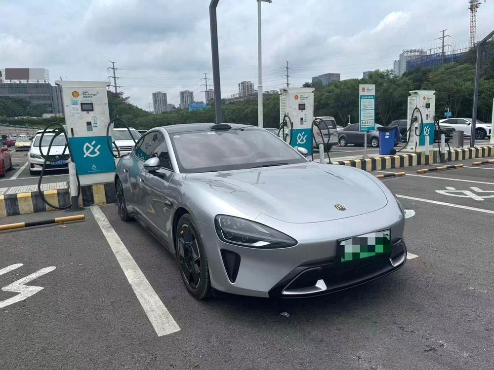 MI SU7 2024 car image #3