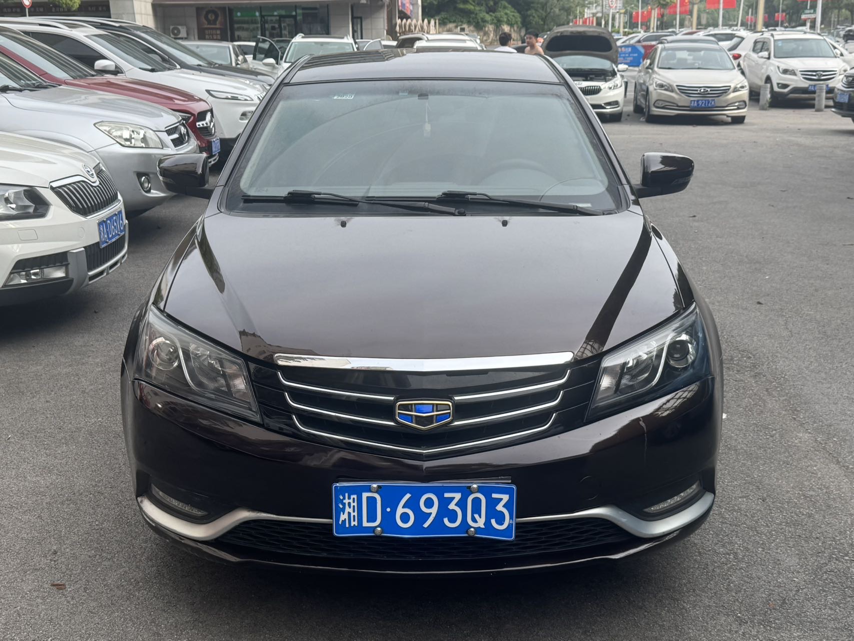 GEELY Emgrand 2016 car image #2