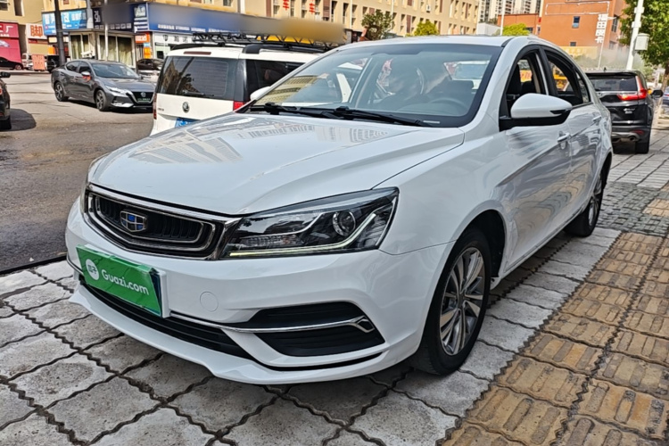 GEELY Emgrand 2018 immagine di auto #2
