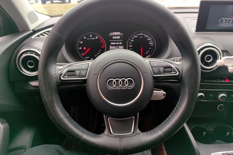 Audi A3 2017 car image #11