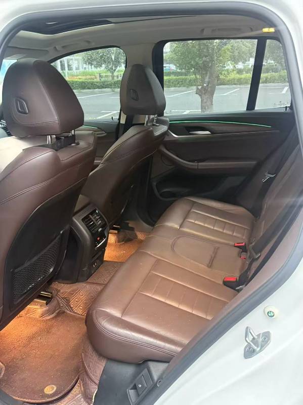 BMW X3 2021 car image #3