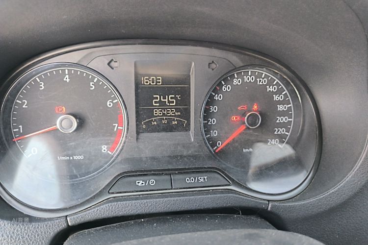 Volkswagen Polo 2015 #14 Volkswagen Polo 2015 car image #14