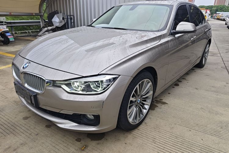 BMW 3 Series 2019 car image #2