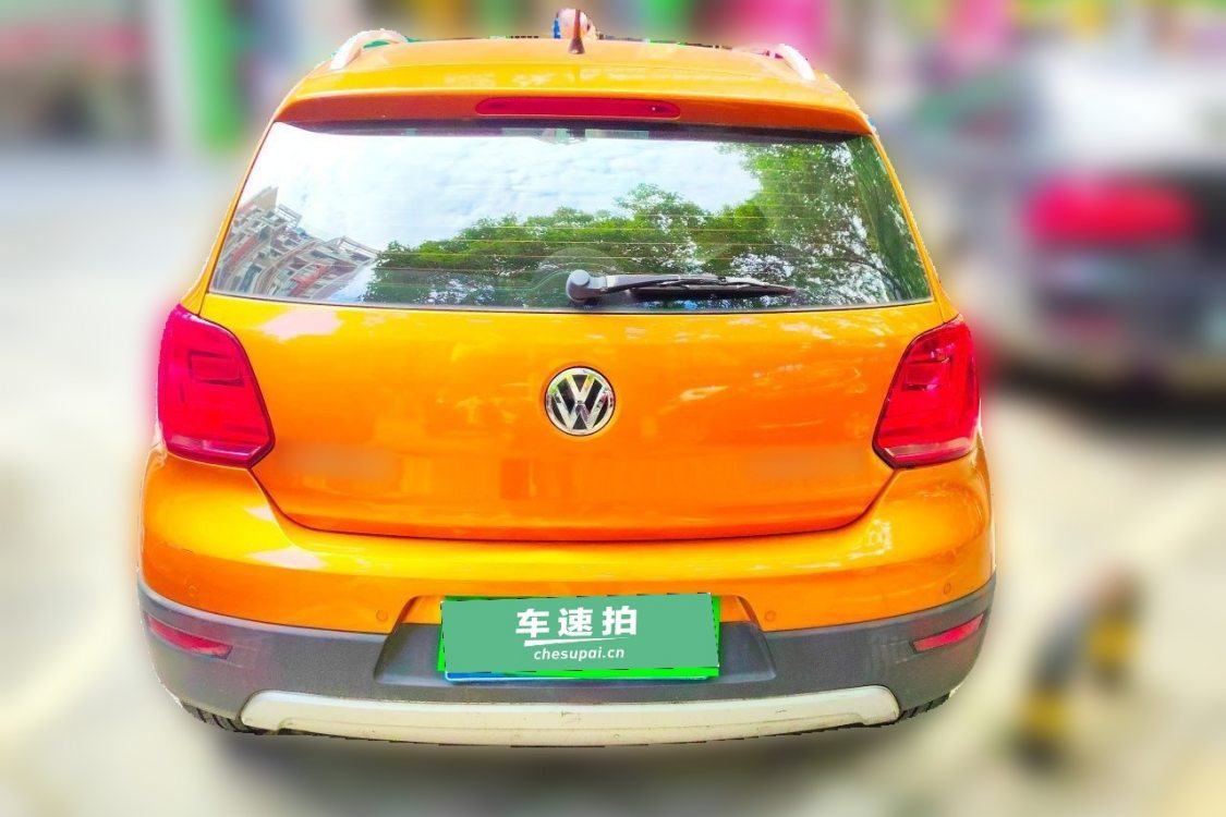 Volkswagen Polo 2015 car image #6