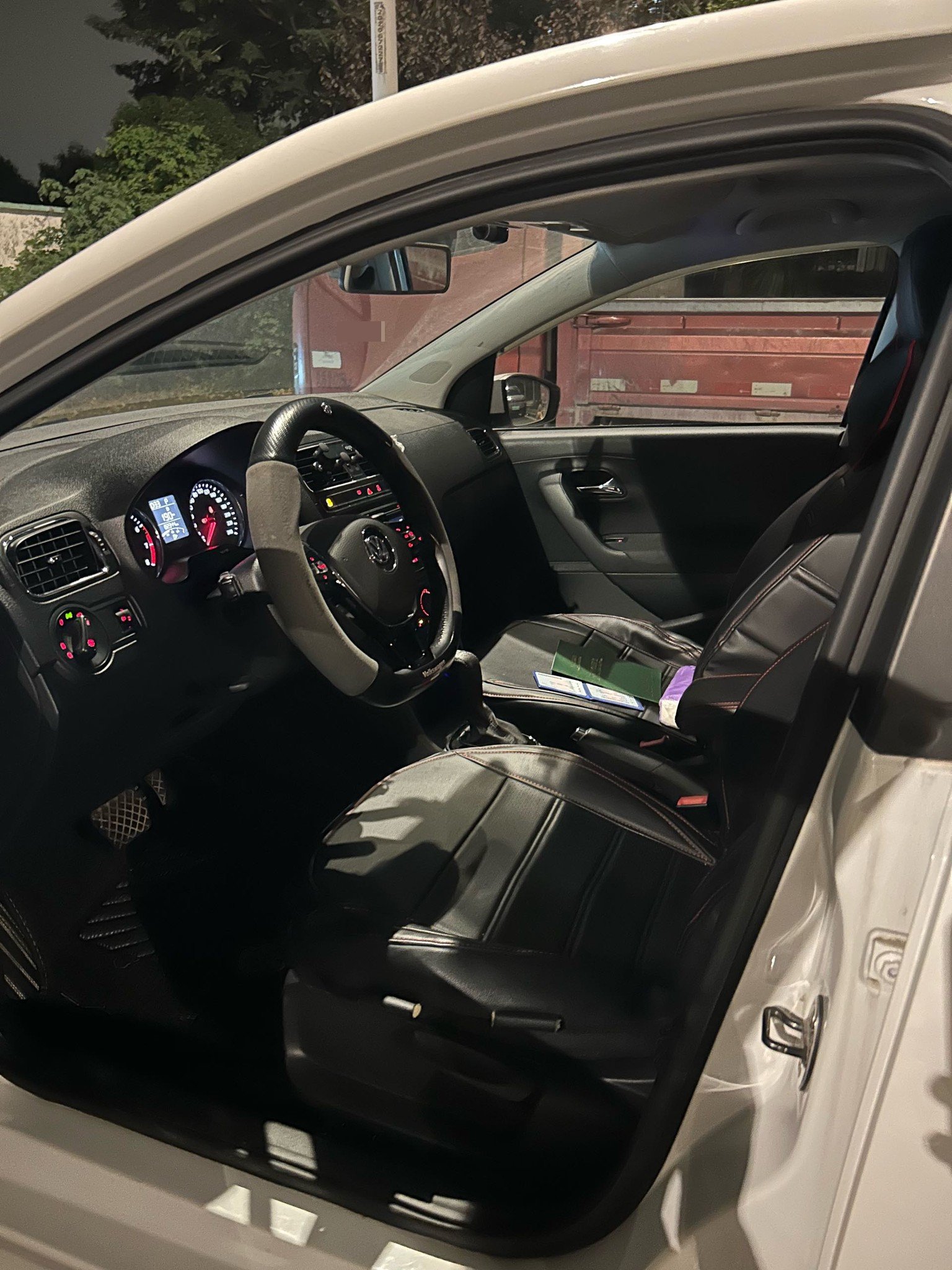 Volkswagen Polo 2019 car image #4