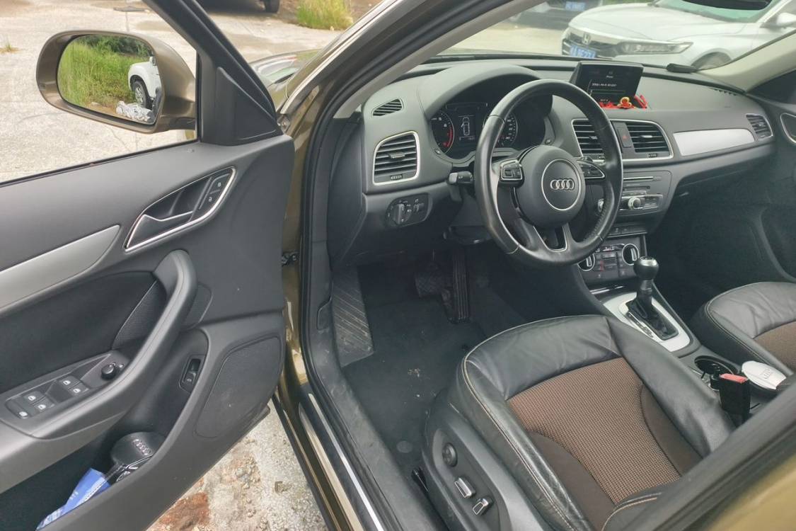 Audi Q3 2018 #23 Audi Q3 2018 car image #23
