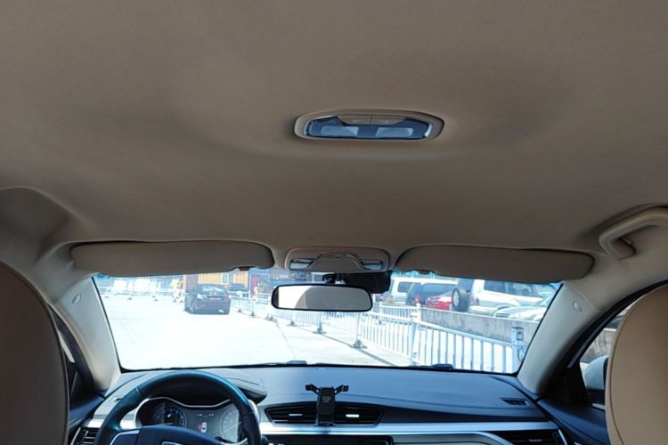 GEELY Emgrand 2019 #20 GEELY Emgrand 2019 car image #20