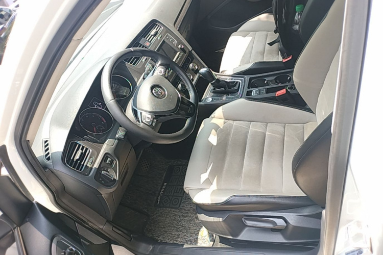 Volkswagen Golf 2017 #15 Volkswagen Golf 2017 car image #15