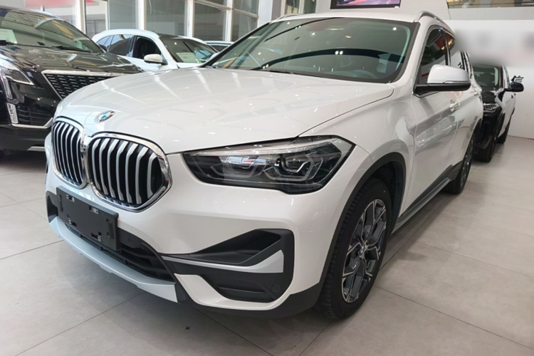 BMW X1 2021 car image #2