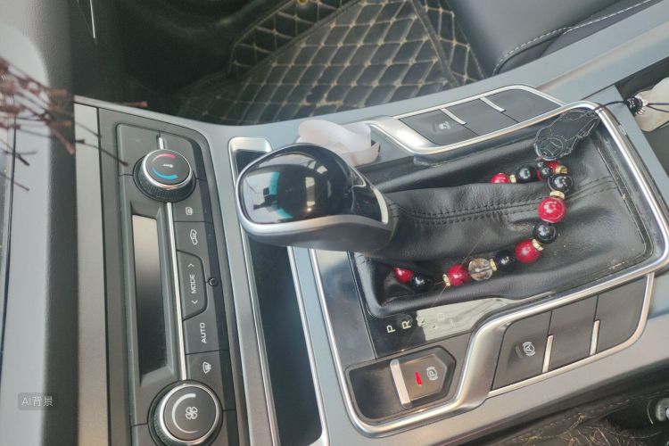 GEELY Emgrand 2018 изображение автомобиля #16