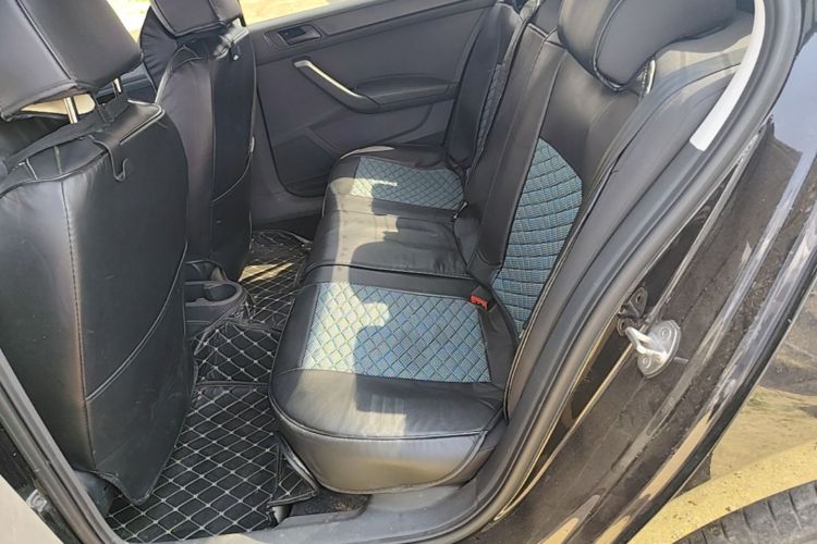 Volkswagen Santana 2020 car image #19