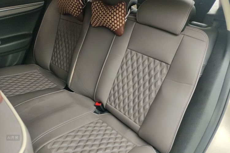 GEELY Emgrand GS 2016 car image #19