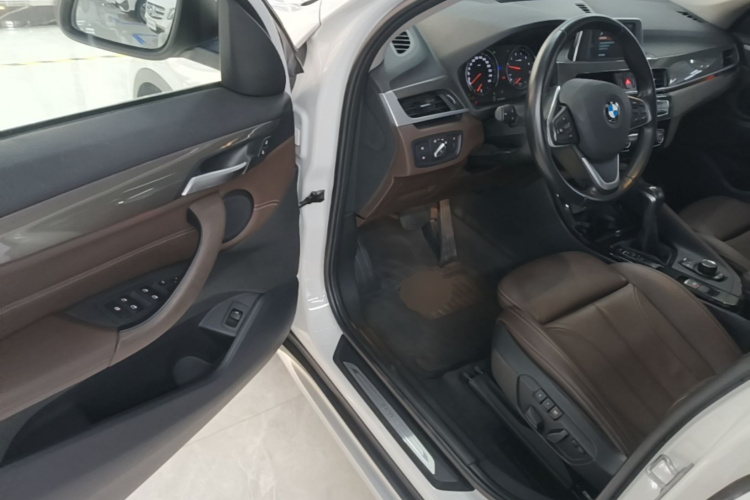 BMW X1 2019 immagine di auto #16