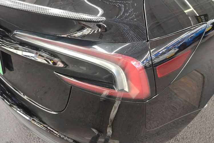 Tesla Model 3 2023 car image #8