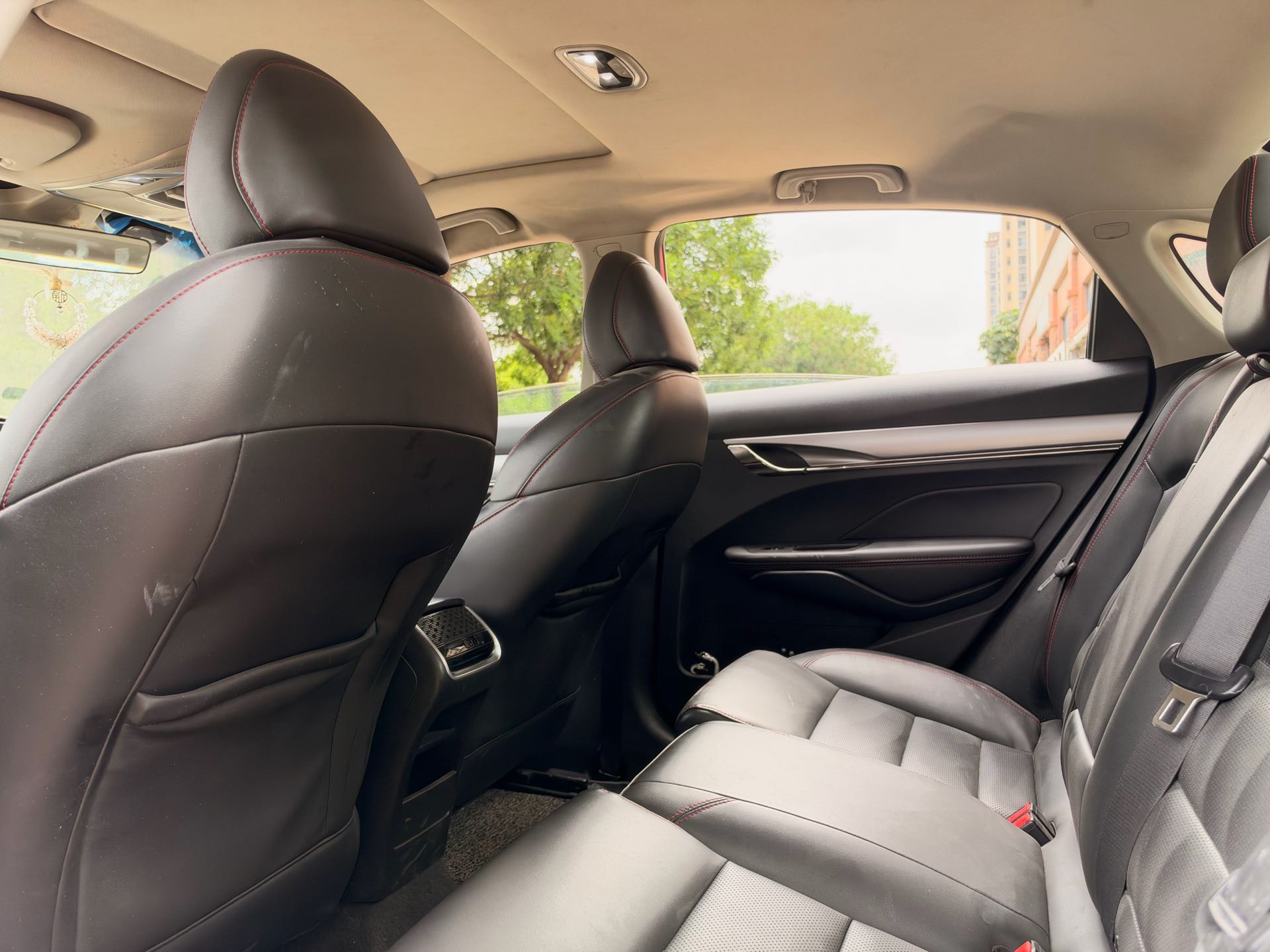 GEELY Binray 2019 imagen de coche #6