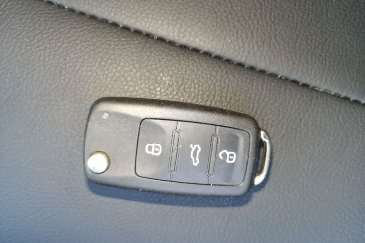 Volkswagen Lavida 2015 #14 Volkswagen Lavida 2015 car image #14