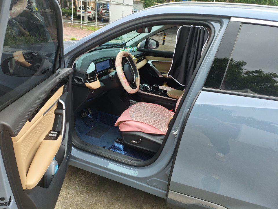 GEELY Boyue L 2023 car image #6