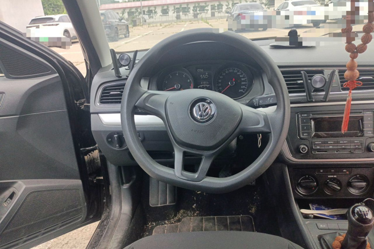 Volkswagen Lavida 2016 car image #11