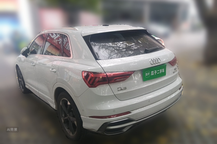 Audi Q3 2022 car image #5