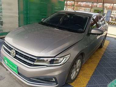 Volkswagen Bora 2019 immagine di auto 