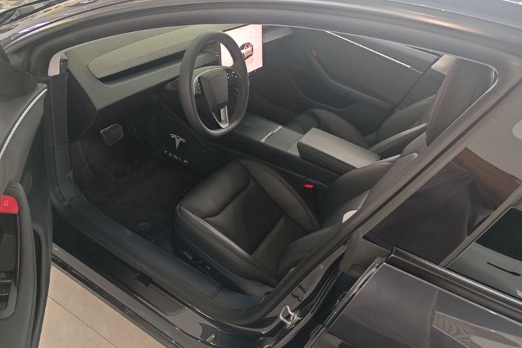Tesla Model 3 2025 #16 Tesla Model 3 2025 car image #16