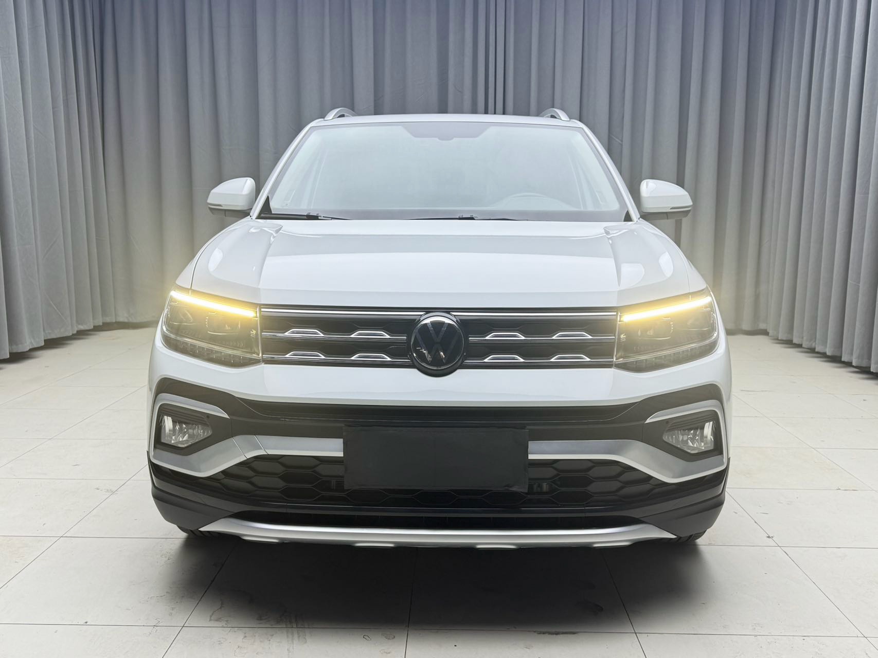 Volkswagen T-Cross 2023 изображение автомобиля #2