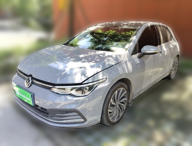 Volkswagen Golf 2022 immagine di auto 