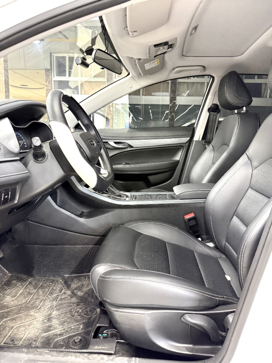 GEELY Emgrand 2021 #4 GEELY Emgrand 2021 car image #4