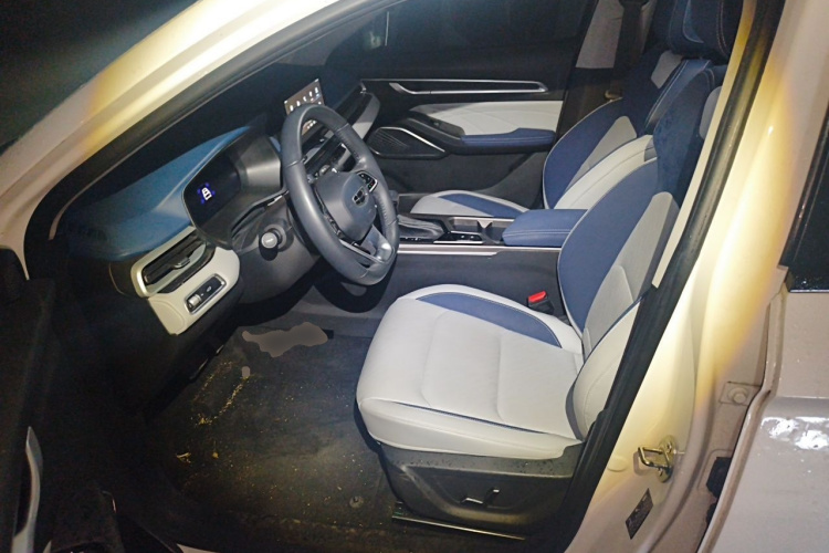 GEELY Emgrand 2022 #15 GEELY Emgrand 2022 immagine di auto #15