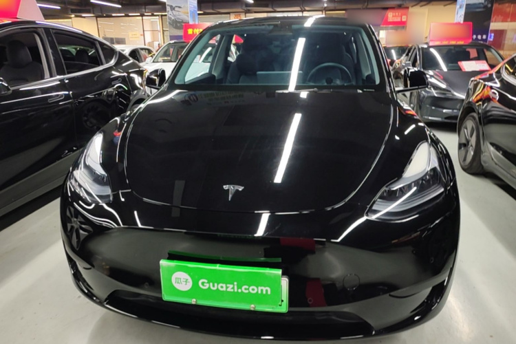 Tesla Model Y 2022 car image #3