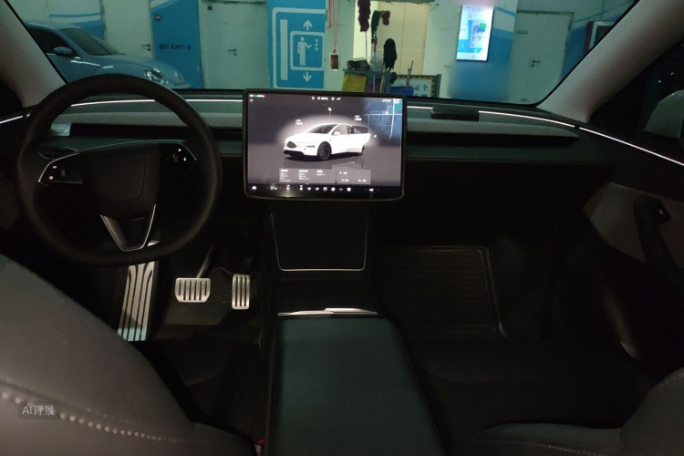 Tesla Model Y 2025 #11 Tesla Model Y 2025 car image #11