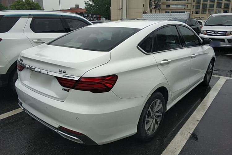GEELY Binray 2019 car image #5