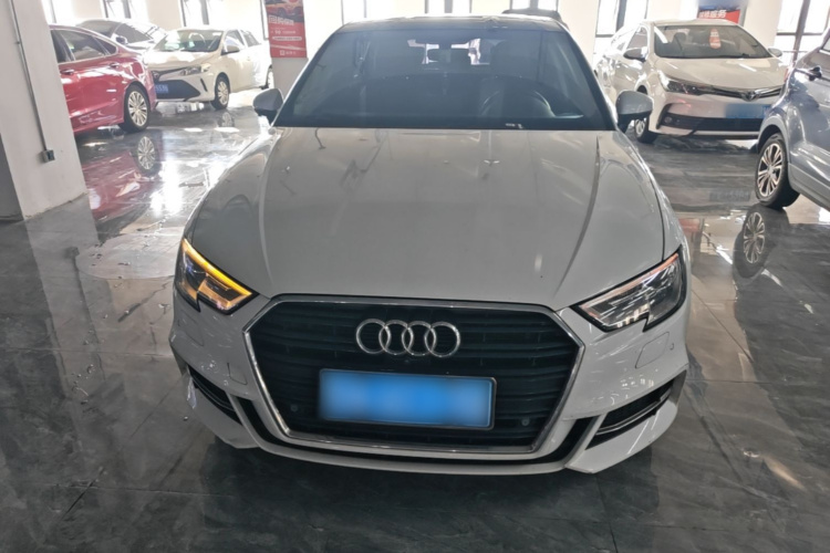 Audi A3 2017 car image #3