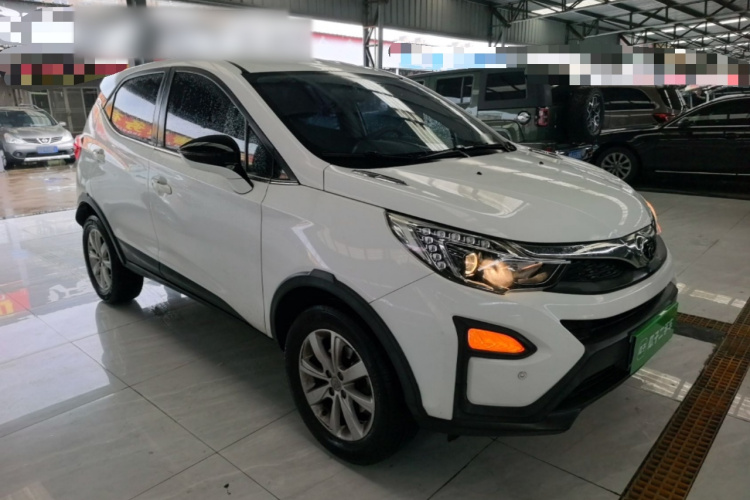 BYD Yuan 2017 #6 BYD Yuan 2017 car image #6