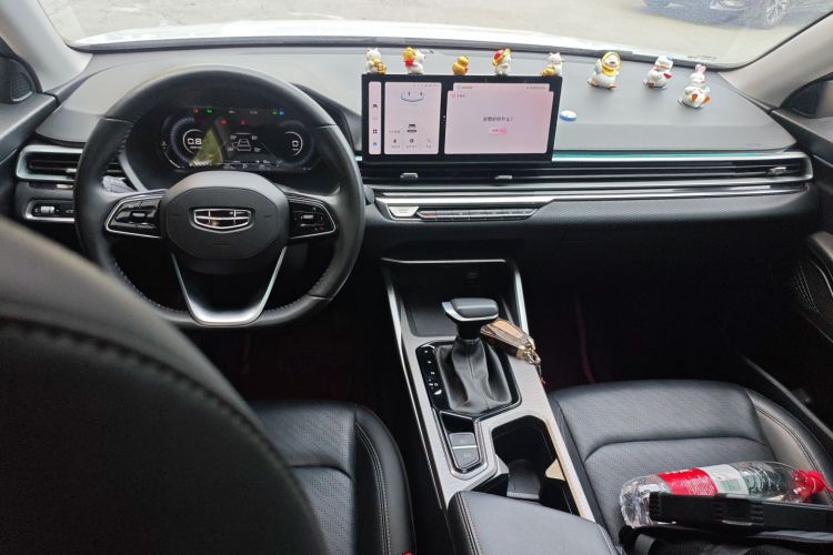 GEELY Emgrand 2024 изображение автомобиля #10