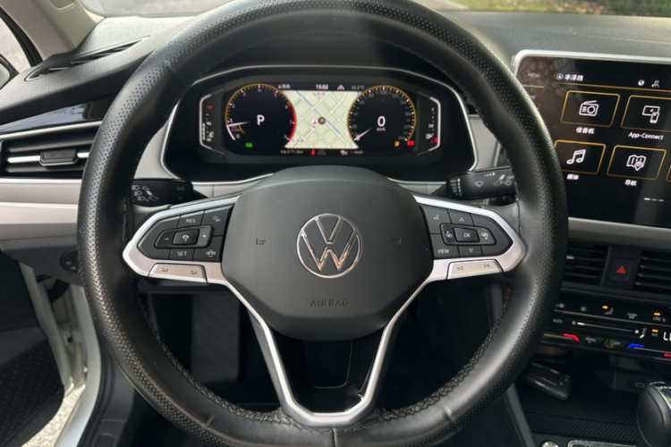 Volkswagen Bora 2023 изображение автомобиля #13