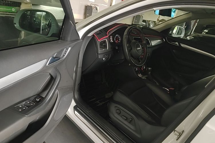 Audi Q3 2015 #18 Audi Q3 2015 car image #18