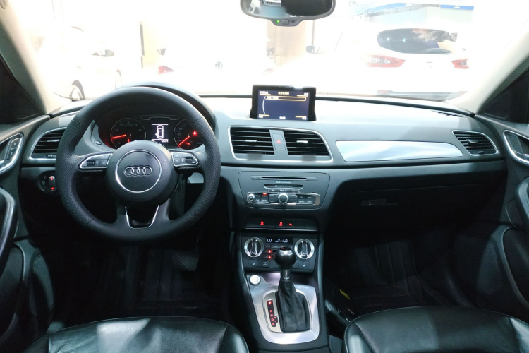 Audi Q3 2015 #10 Audi Q3 2015 immagine di auto #10